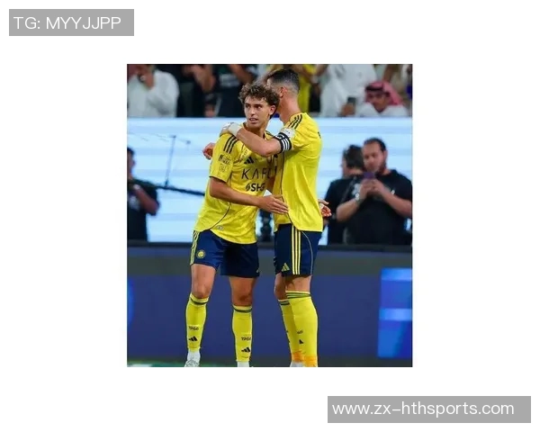 菲利克斯头球破门助利雅得胜利领先对手一球展现自信风采